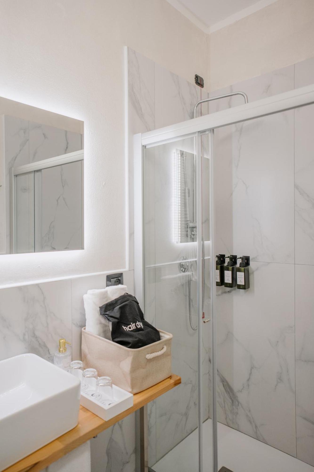 Alatea Porta Nuova 20 Hotel เวโรนา ภายนอก รูปภาพ